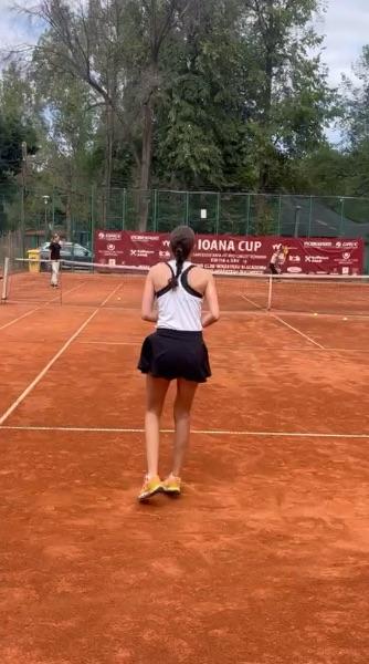 Claudia  Popoaca - c7acabcd-516e-4bda-bfba-8c0b4541a0f4.mp4